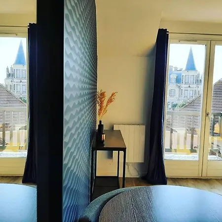 Superbe Cosy A 80 Metres De La ! شقة *